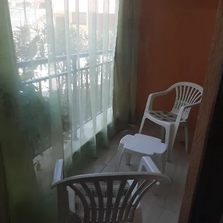 Sunshine Apartment *